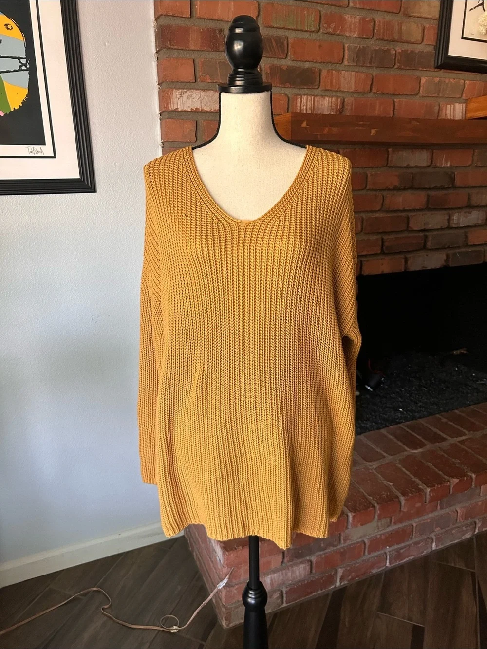 Jenni Kayne Fisherman Organic Cotton V-Neck Sweater in Mustard Yellow Sz M